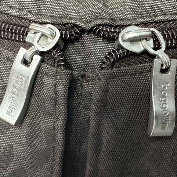 Baggallini Nylon Brown Leopard Print Crossbody w/matching Wristlet - Picture 4 of 15